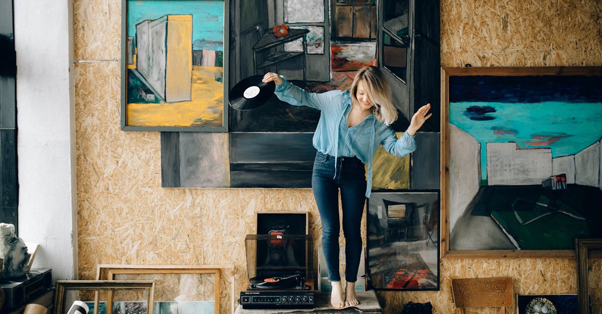 Quali dipinti colorati abbelliranno la tua casa?