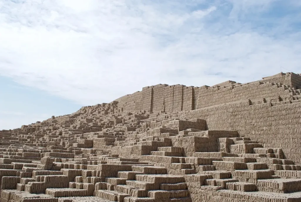 Cosa sono le huaca e come venivano adorate?