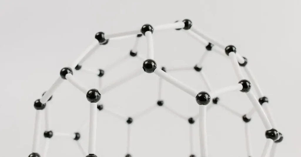 Chi ha ideato il modello atomico con nucleo?