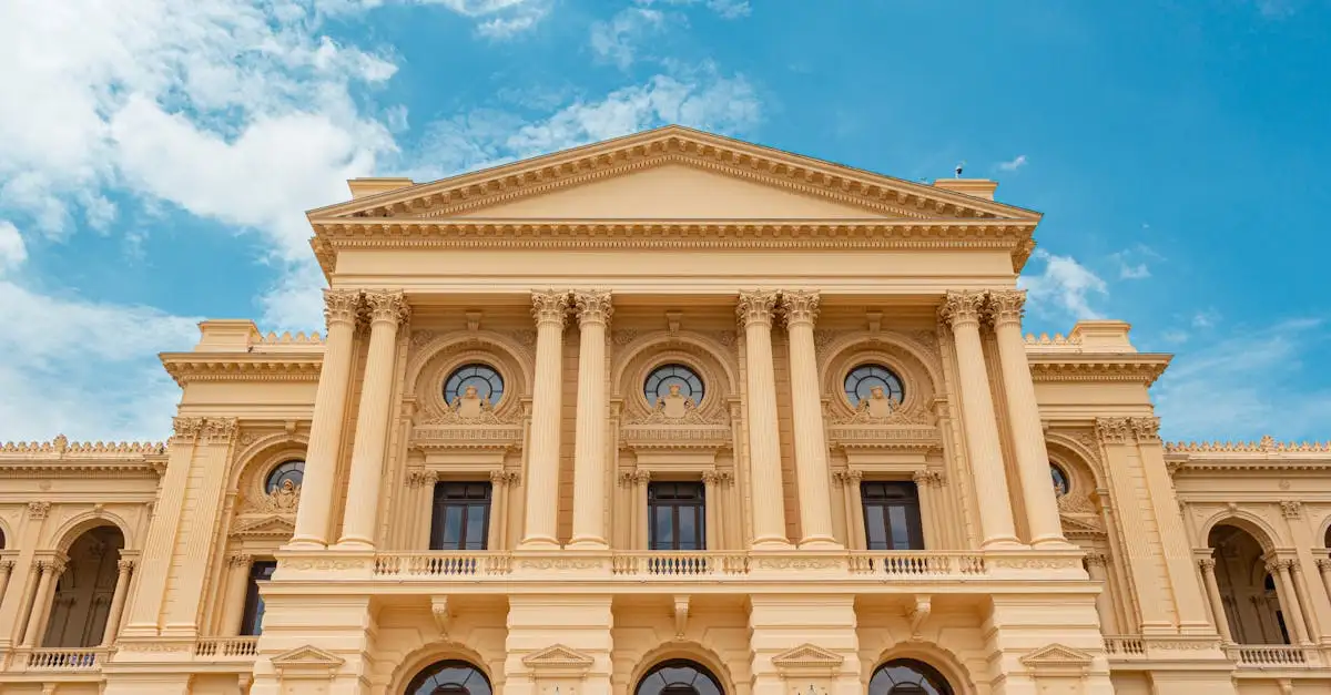 Qual è la capitale del Senegal e perché è scelta?