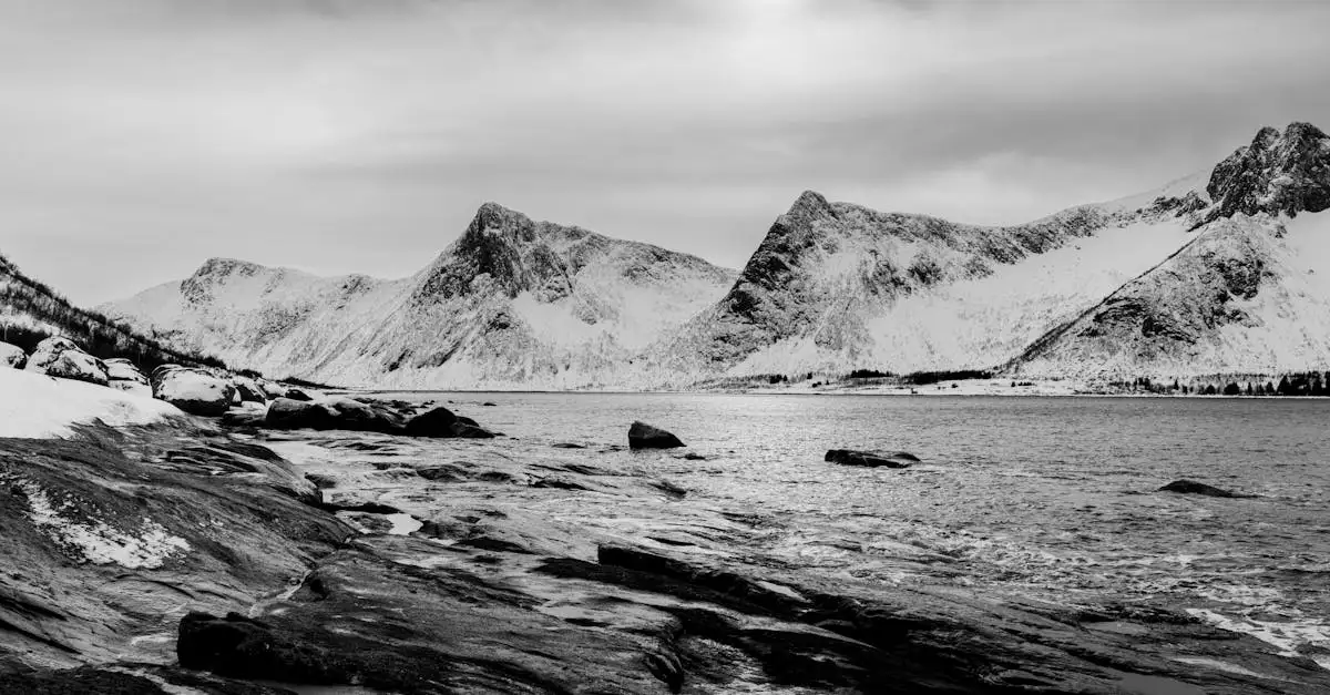 Qual è la catena montuosa sulla costa ovest della Norvegia?