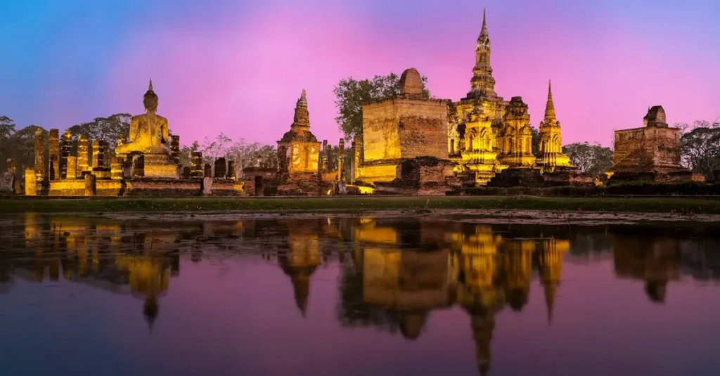 Qual è la storia concisa della Thailandia in poche righe?