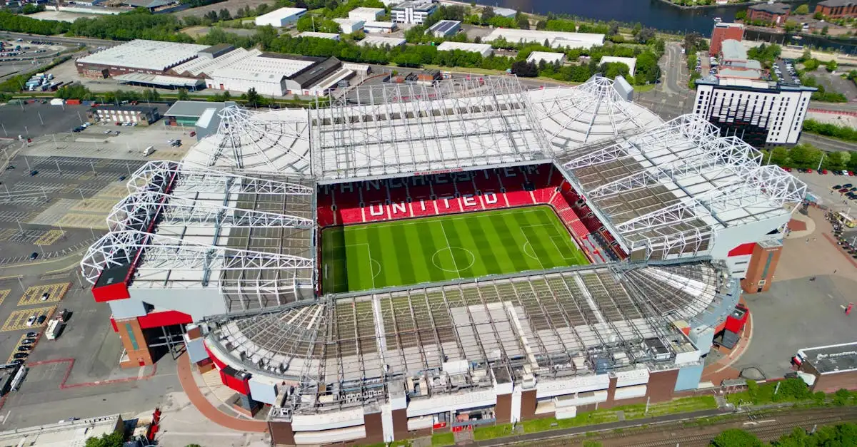 Qual è il nome dello stadio del Manchester United?