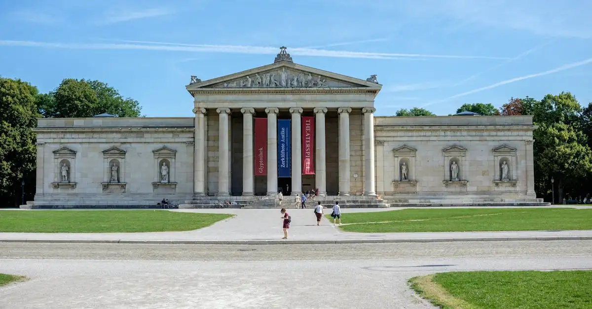 Qual è il museo d'arte più famoso di Monaco?